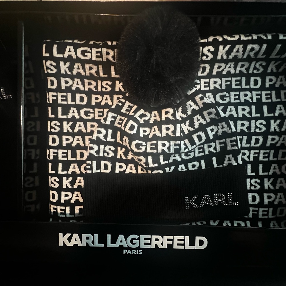 Karl Lagerfeld Monochrome Logo Beanie